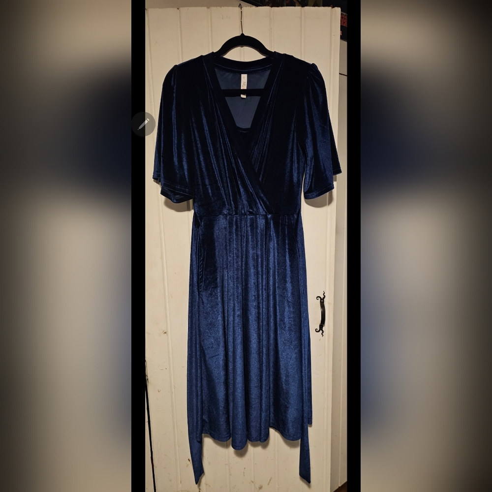 Latched Mama Velour Nursing Dress, Size Medium